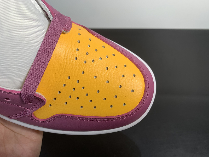 Air Jordan 1 “Obsidian”555088-706