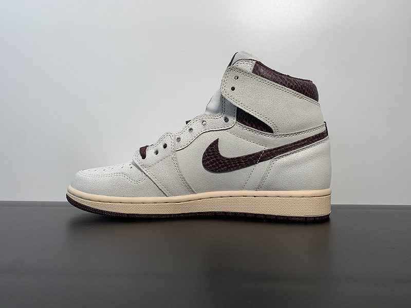 Nike Air Jordan 1 Retro High OG 