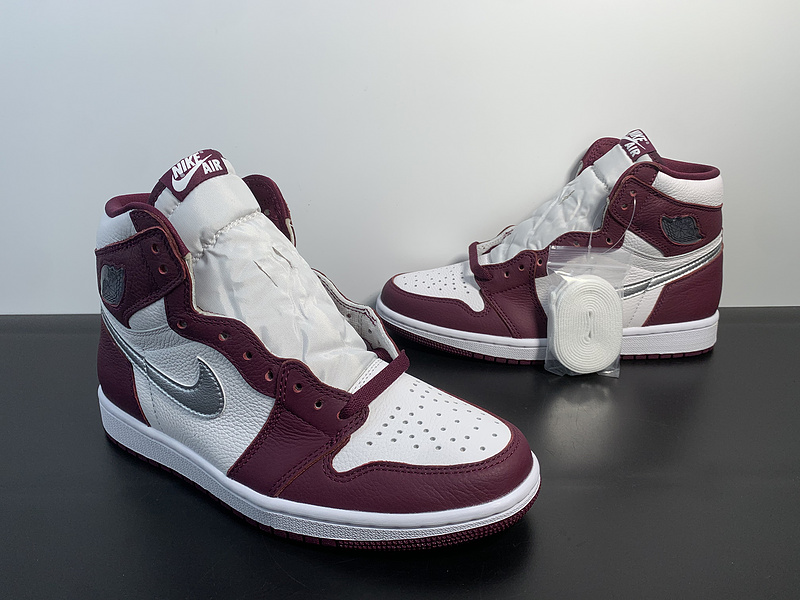 Air Jordan 1 Retro “Bordeaux”555088-611
