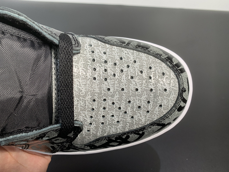 Air Jordan 1 High OG “Rebellionaire”555088-036