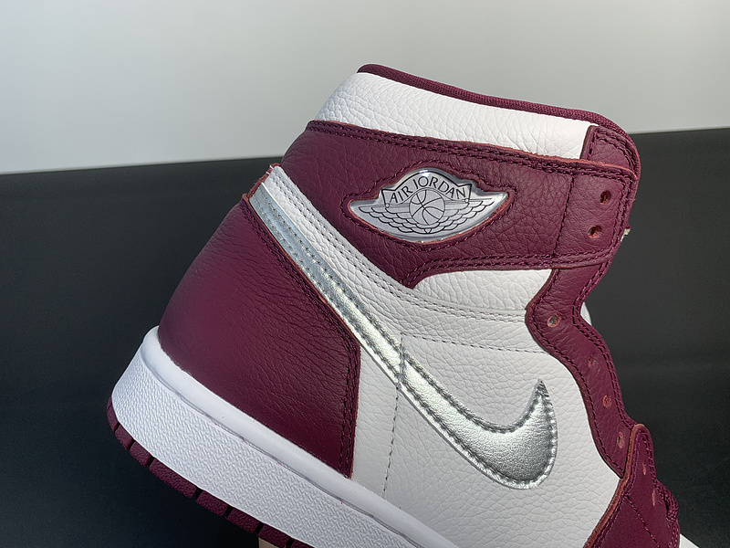 Air Jordan 1 Retro “Bordeaux”555088-611