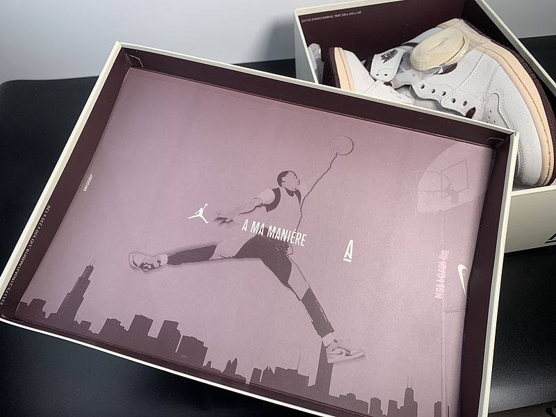 Nike Air Jordan 1 Retro High OG 