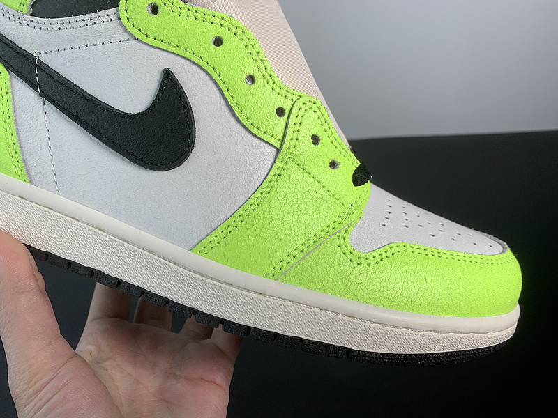 Air Jordan 1 High OG “Volt”555088-702