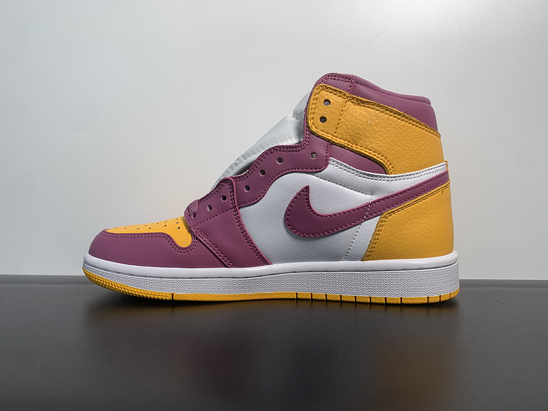 Air Jordan 1 “Obsidian”555088-706