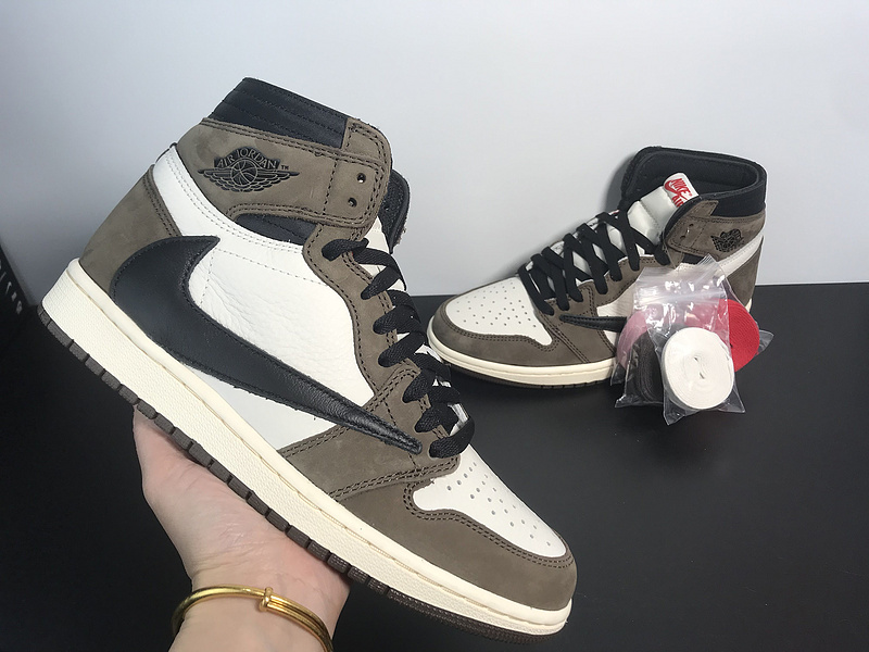 Travis Scott x Air Jordan 1 CD4487-100