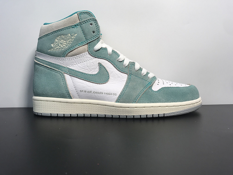 Air Jordan 1 “Turbo Green”555088-311