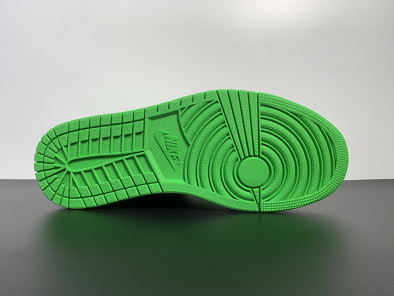 Air Jordan 1 “Pine Green”555088-030