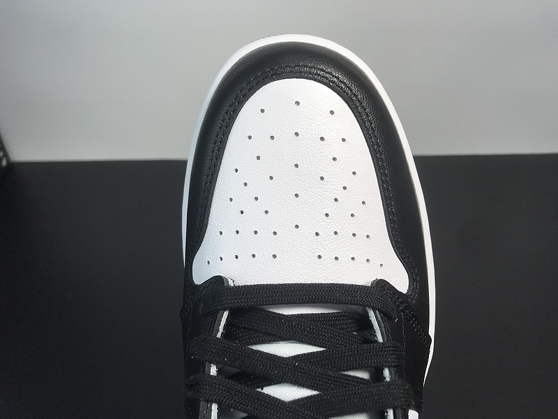 Air Jordan AJ1 Satin WMNS“Black Toe”CD0461-016