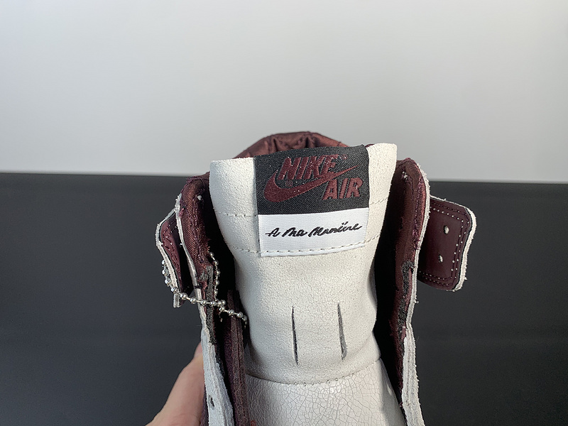 Nike Air Jordan 1 Retro High OG 