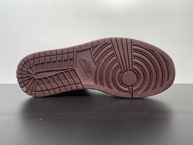 Nike Air Jordan 1 Retro High OG 