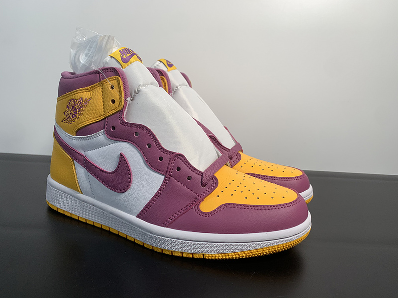 Air Jordan 1 “Obsidian”555088-706