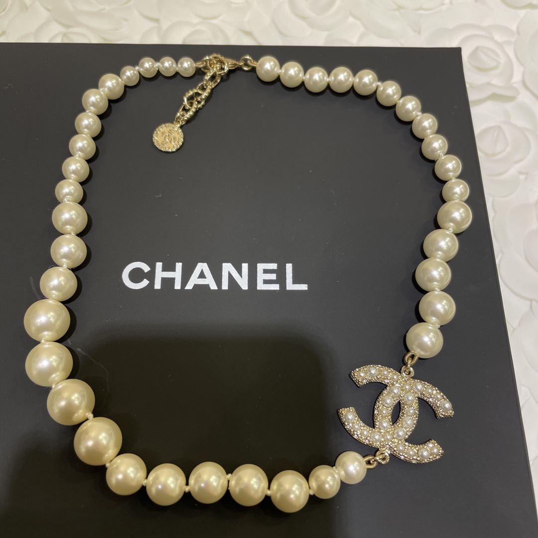 Chan*l Necklace