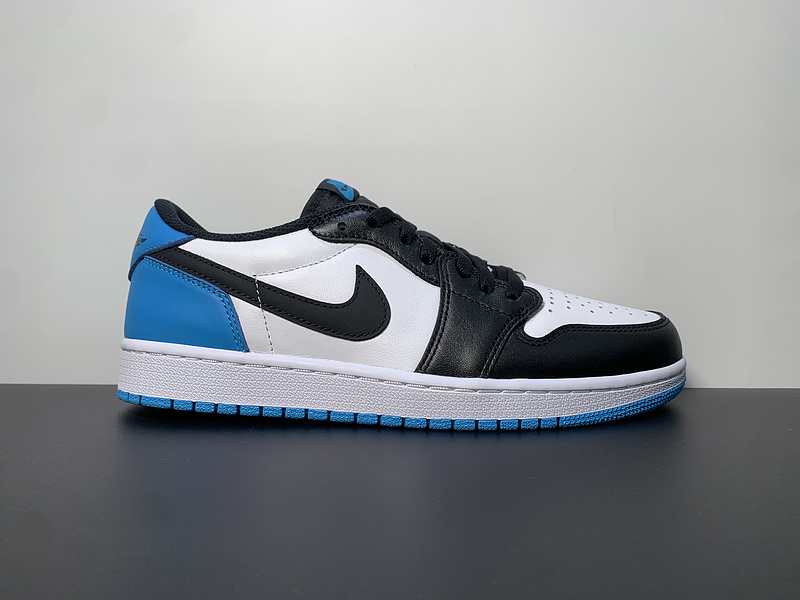 Air Jordan 1 Low OG UNC CZ0790-104