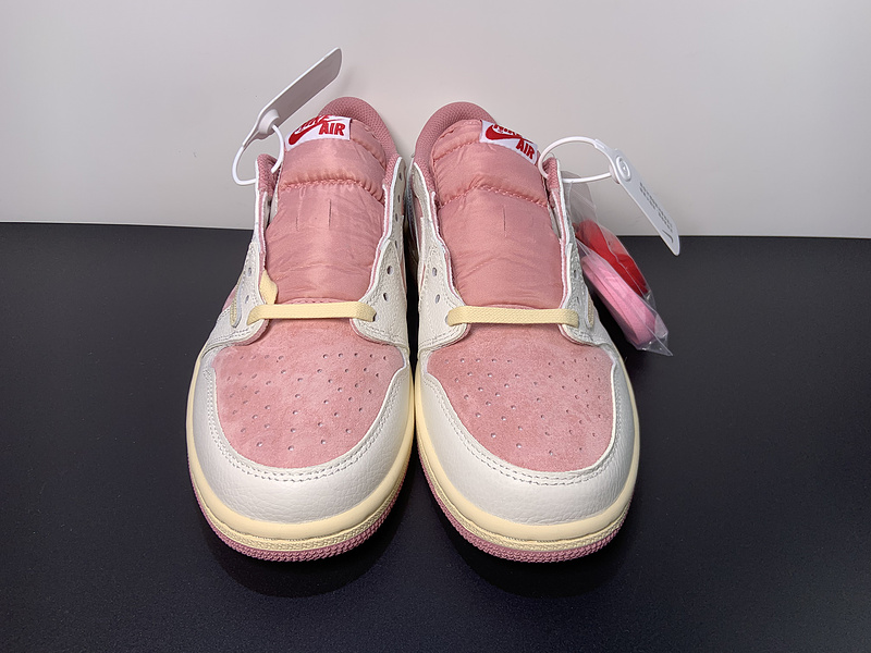 Travis Scott x Air Jordan 1 Low DM7866-600