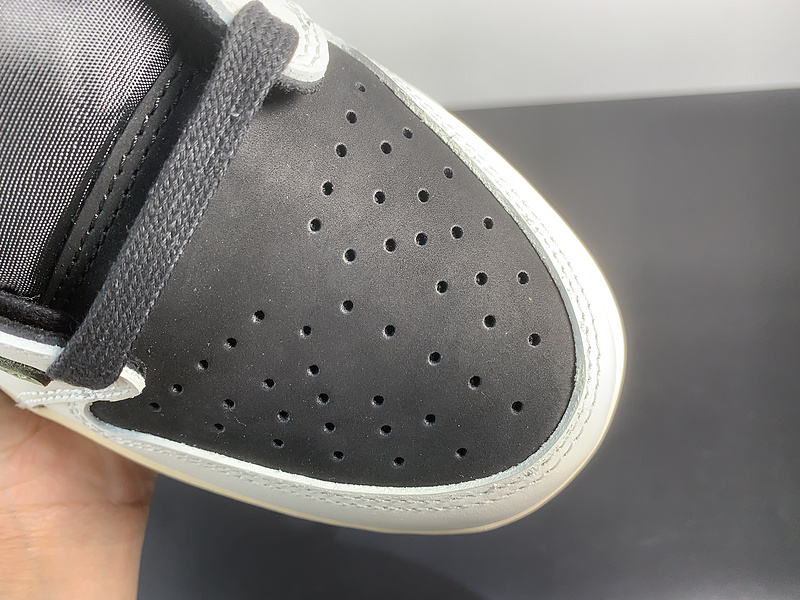 Travis Scott x AJ 1 Low OG “Olive”DZ4137-106