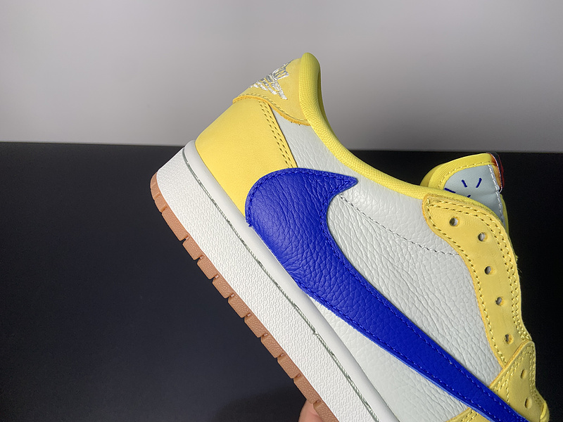 Travis Scott x Air Jordan 1 Low OG 