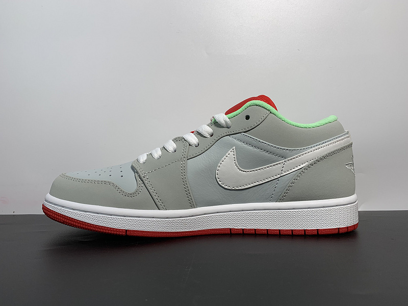 Air Jordan 1 Low “Hare”553558-021