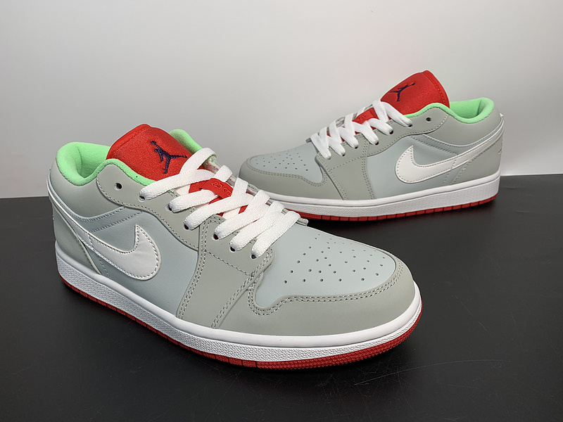Air Jordan 1 Low “Hare”553558-021