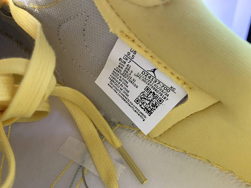 Travis Scott x Air Jordan 1 Low OG 