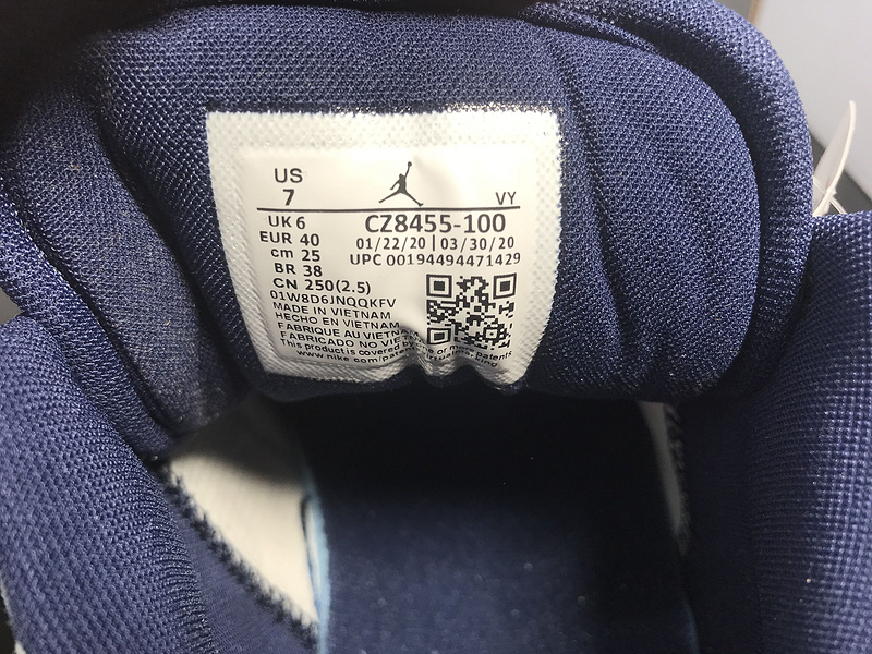 Air Jordan 1 Low CZ8455-100