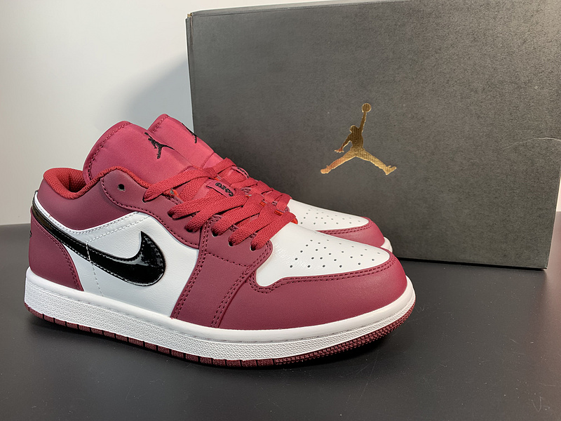 Air Jordan 1 Low “Noble Red 553558-604