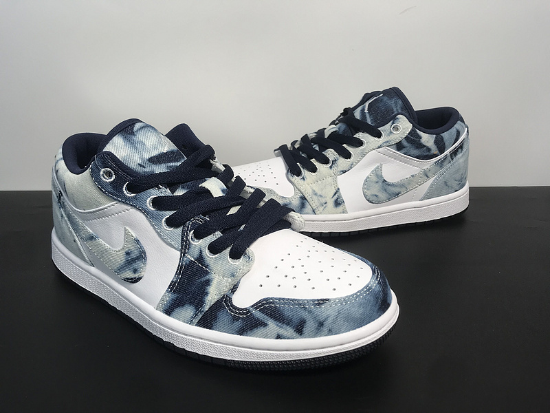 Air Jordan 1 Low CZ8455-100