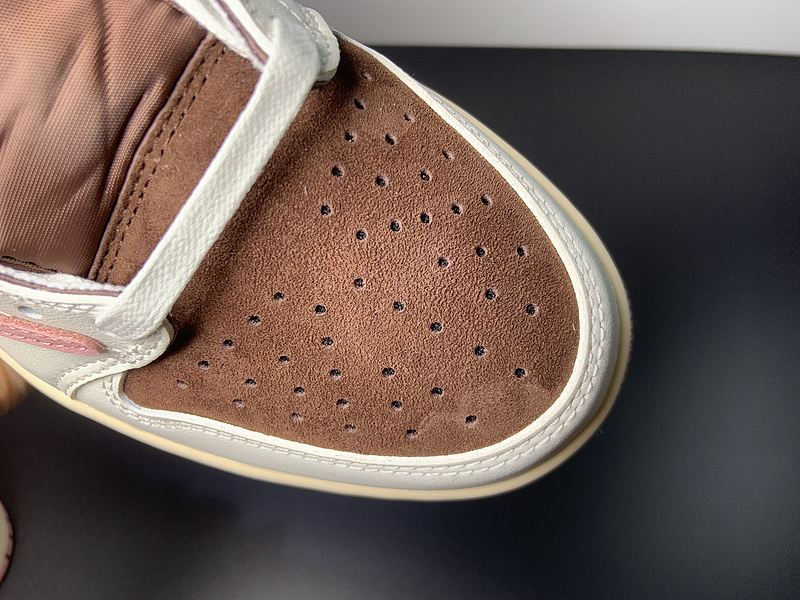 Travis Scott x Air Jordan 1 Low DZ4137-206