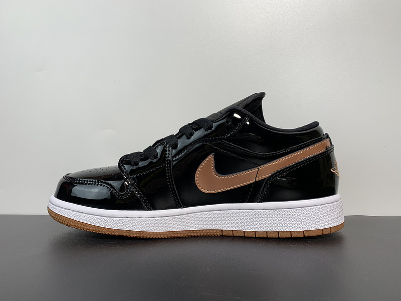 复制Air Jordan 1 Low 554723-032