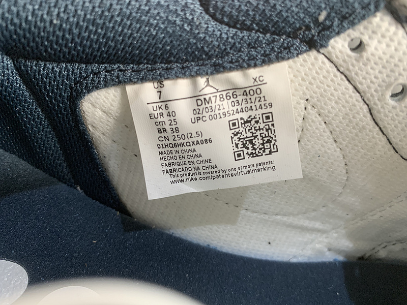 Travis Scott x Air Jordan 1 Low AJ1 DM7866-400