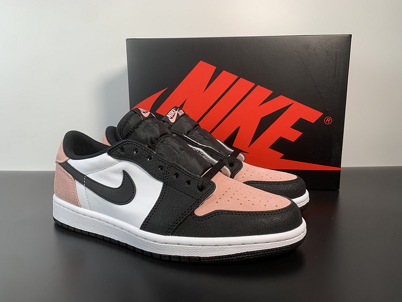 Air Jordan 1 Retro Low 