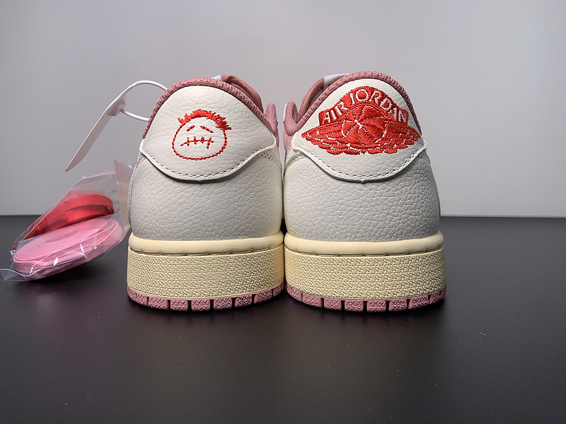 Travis Scott x Air Jordan 1 Low DM7866-600