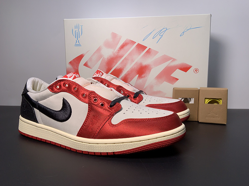 Trophy Room x Air Jordan 1 Low OG “Home”FN0432-017