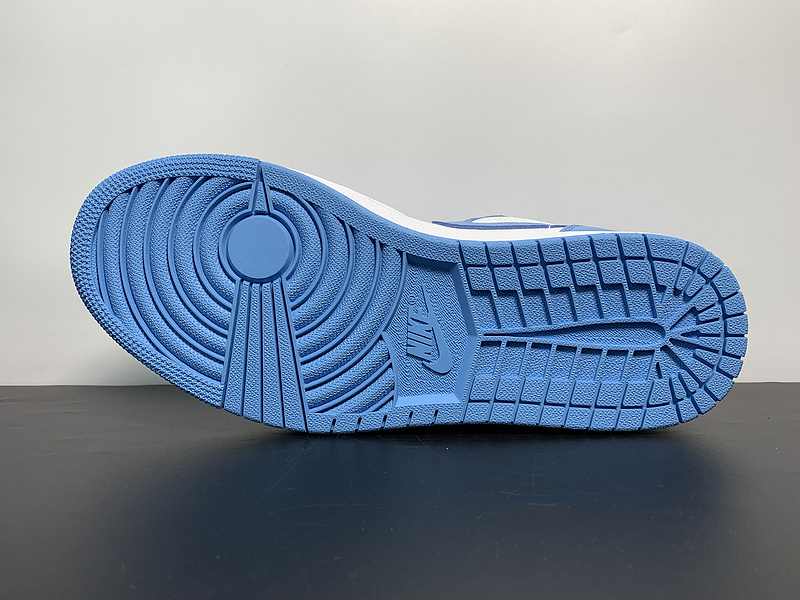 Air Jordan 1 Low “UNC”AO9944-441