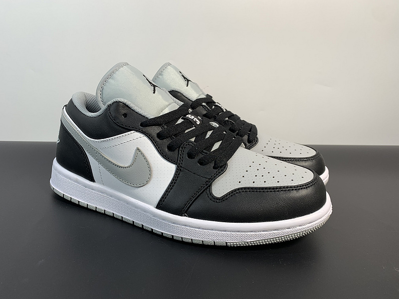 Air Jordan 1 Low “Light Smoke Grey”553558-039