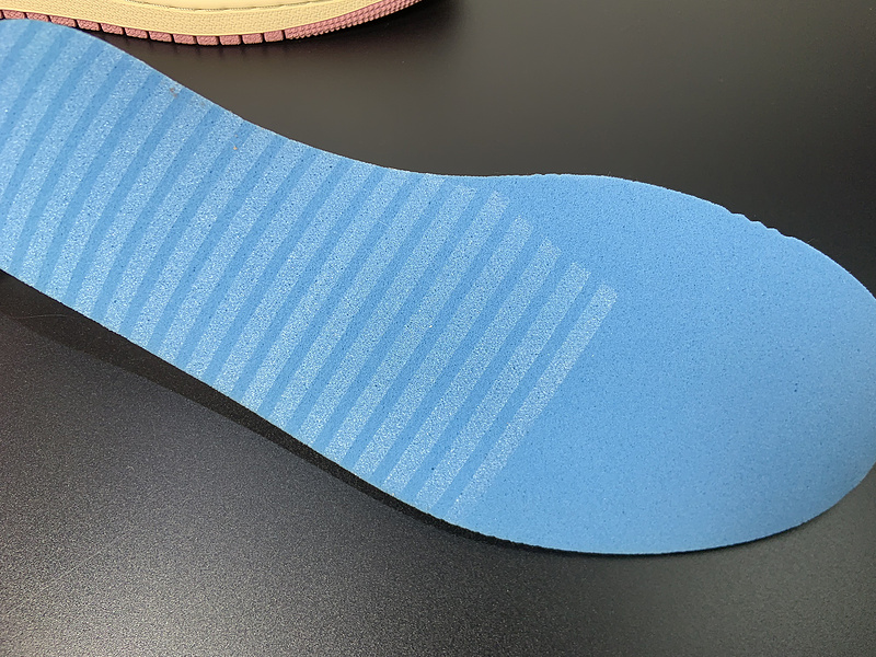 Travis Scott x Air Jordan 1 Low DZ4137-206