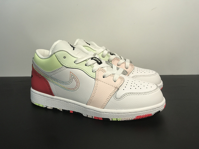 NIKE Air Jordan 1 Low