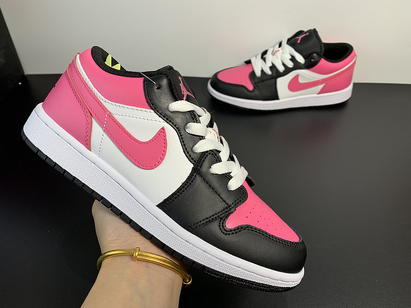 Nike Air Jordan 1 Low 554723-106