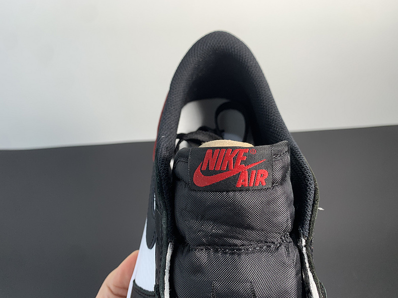 Air Jordan 1  Low OG “Black Toe”CZ0790-106