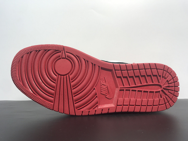 Nike Air Jordan 1 Low Black Toe 553558-116