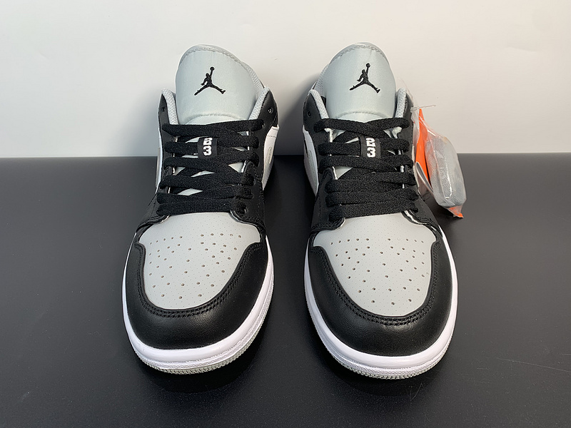 Air Jordan 1 Low “Light Smoke Grey”553558-039