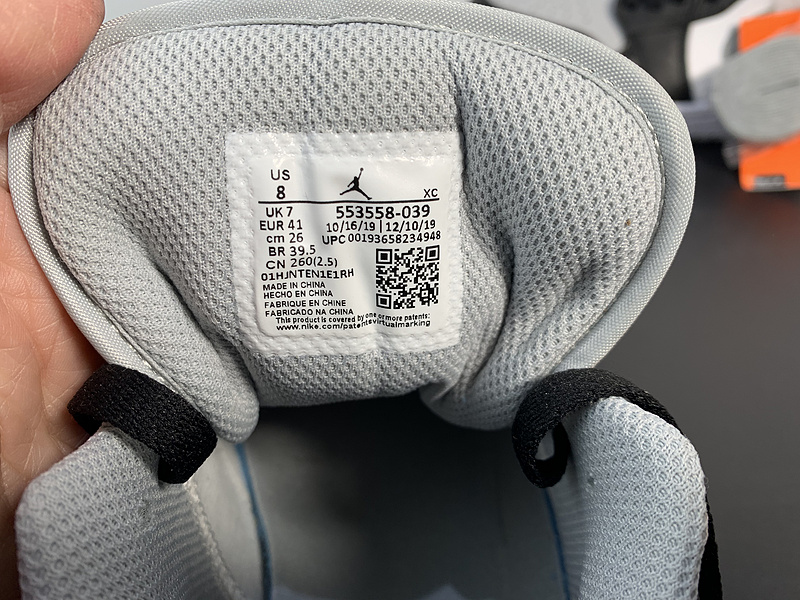 Air Jordan 1 Low “Light Smoke Grey”553558-039