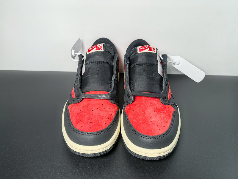 Travis Scott x Air Jordan 1 Low OG DM7866-061