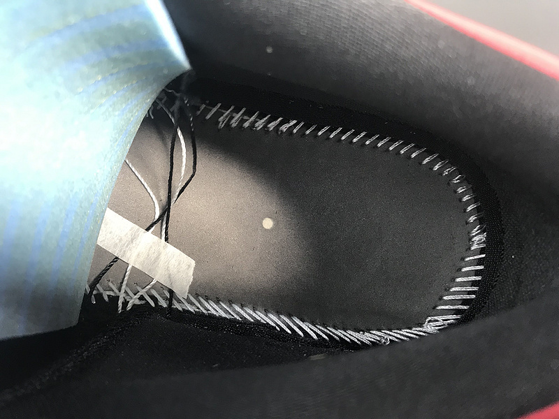 Nike Air Jordan 1 Low Black Toe 553558-116