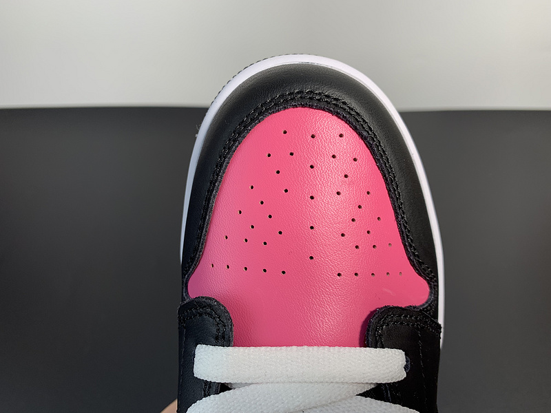 Nike Air Jordan 1 Low 554723-106