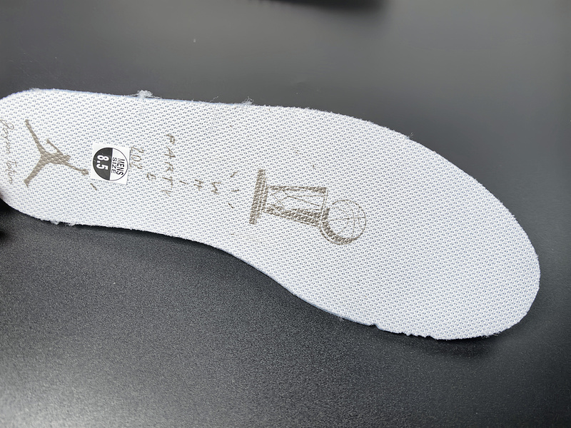 Travis Scott x Air Jordan 1 Low TD1228-111