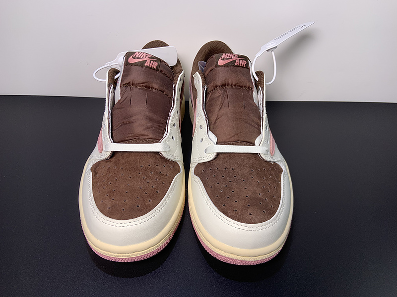 Travis Scott x Air Jordan 1 Low DZ4137-206