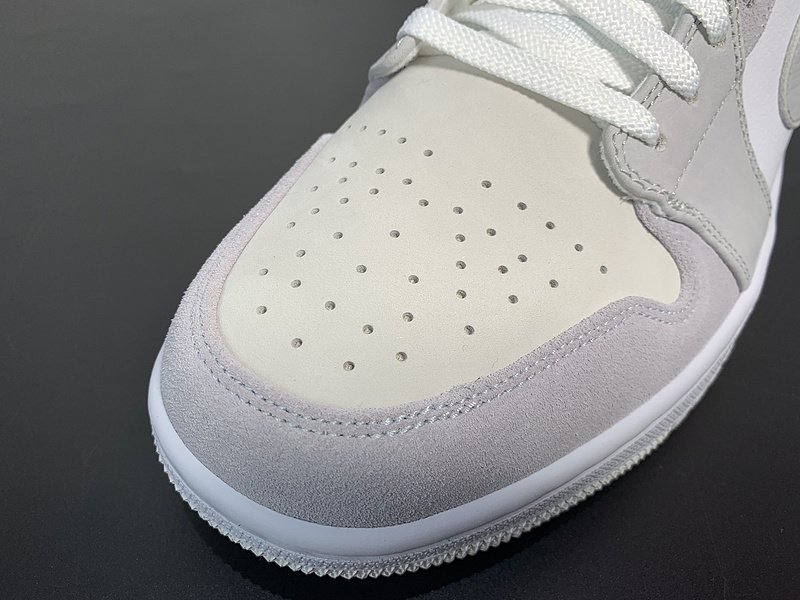 Air Jordan 1 Low “Paris”CV3043-100