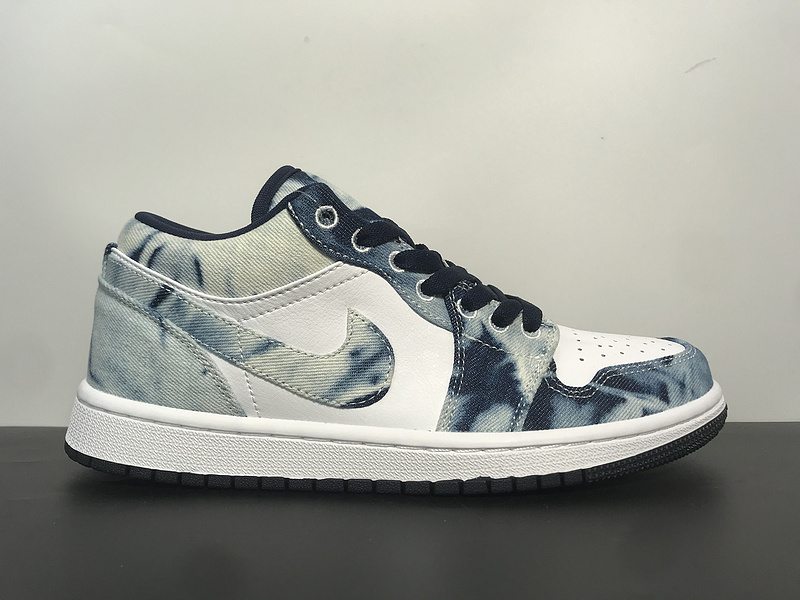 Air Jordan 1 Low CZ8455-100