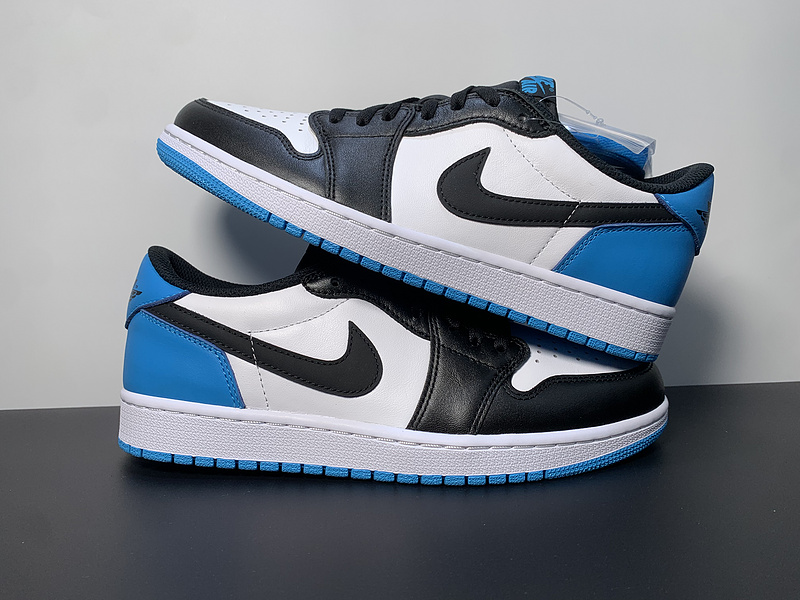 Air Jordan 1 Low OG UNC CZ0790-104