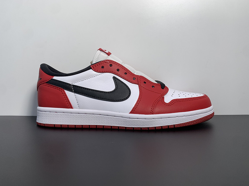 Air Jordan 1 Low OG “Chicago”705329-600